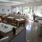Mater Hotel 2*