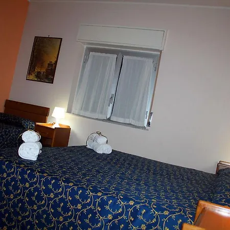 Mater Szálloda 2*