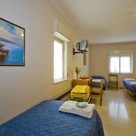 Hotel Mater 2*